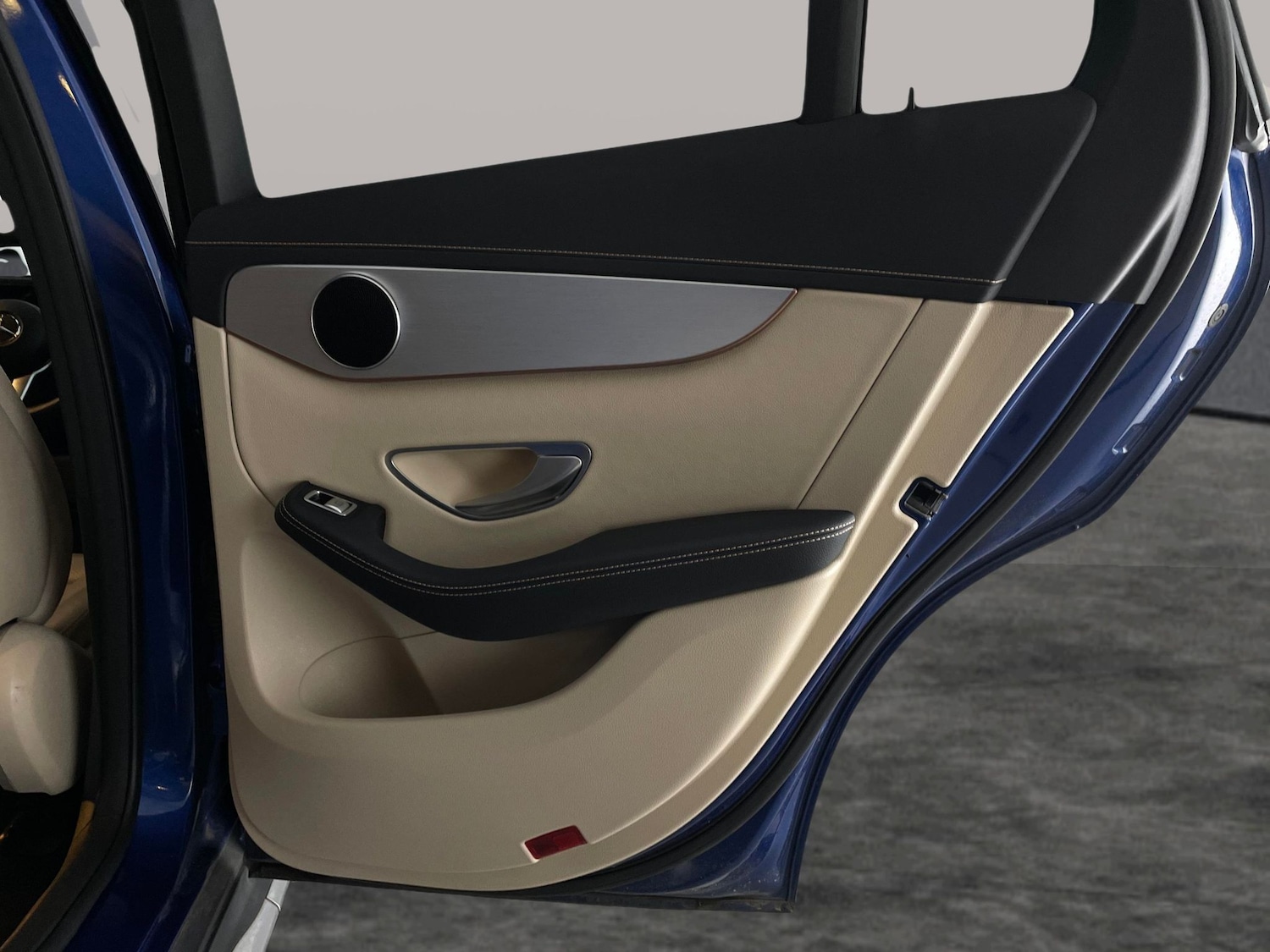 Used Mercedes-Benz EQC 2022 for sale - 77592581: Photo 34