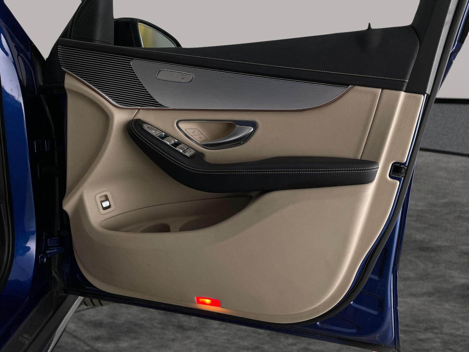 Used Mercedes-Benz EQC 2022 for sale - 77592581: Photo 35