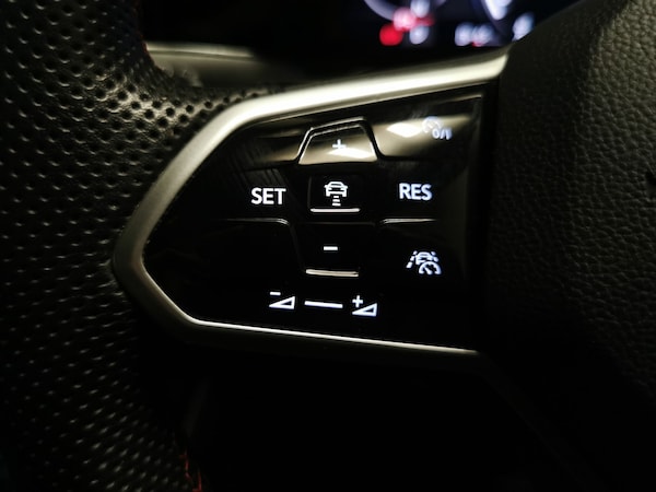 Used Volkswagen Golf 2022 for sale - 76310638: Photo 28