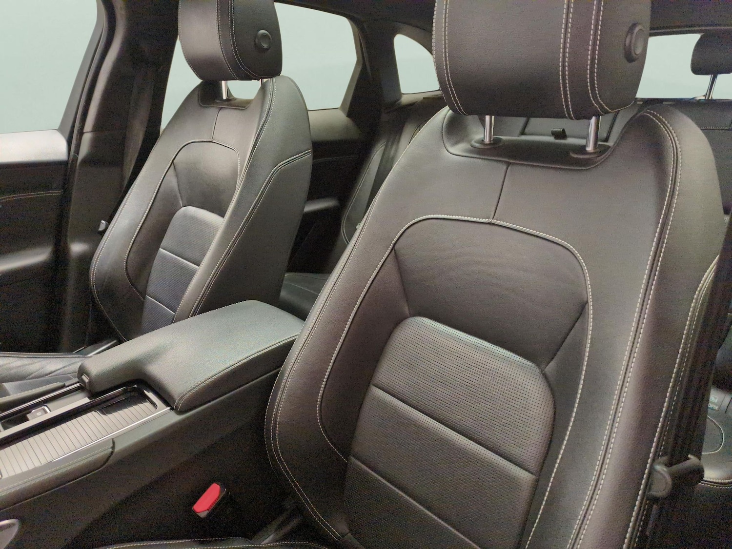 Used Jaguar F-Pace 2020 for sale - 78075097: Photo 8