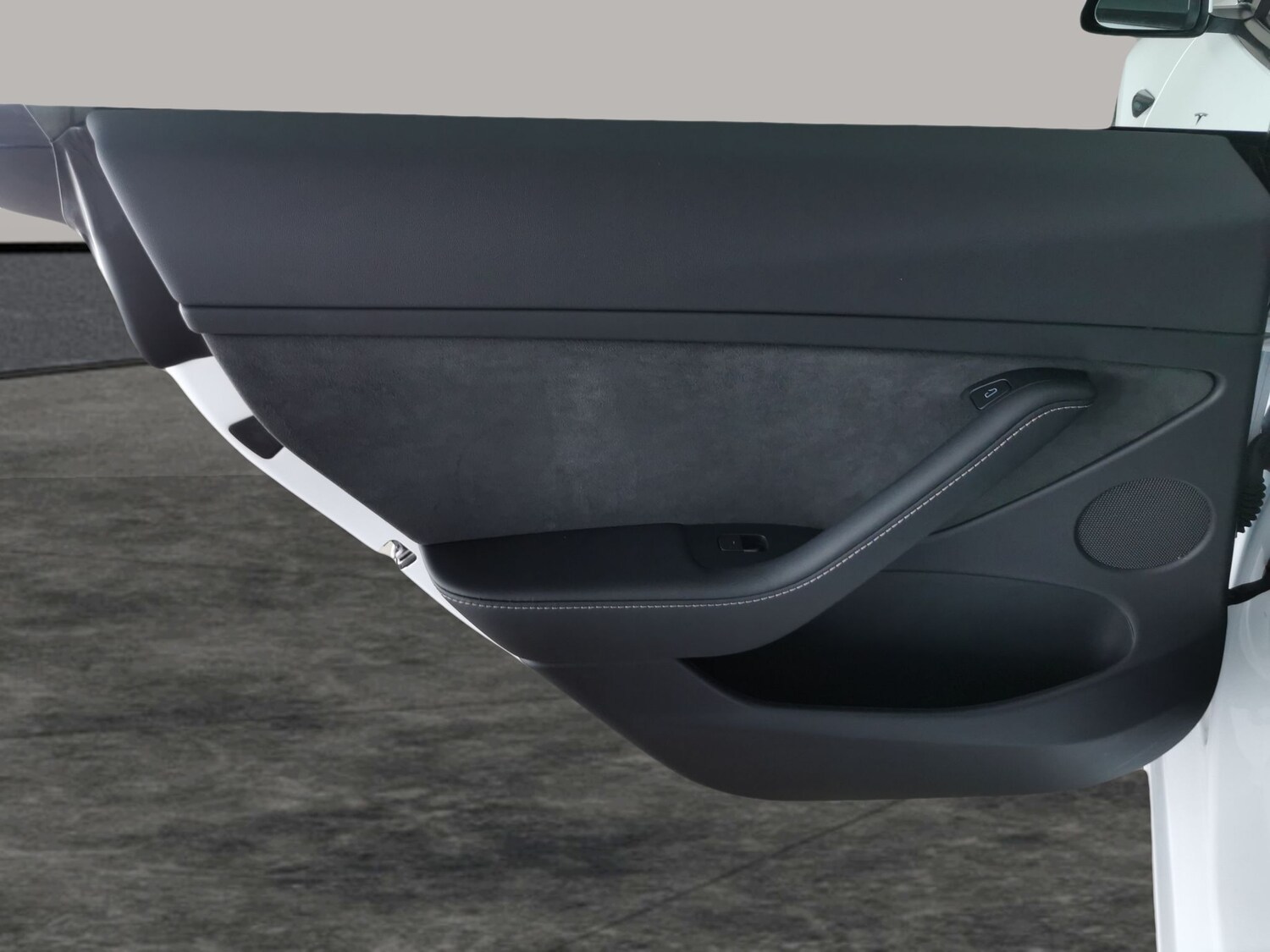 Used Tesla Model 3 2023 for sale - 78065432: Photo 27