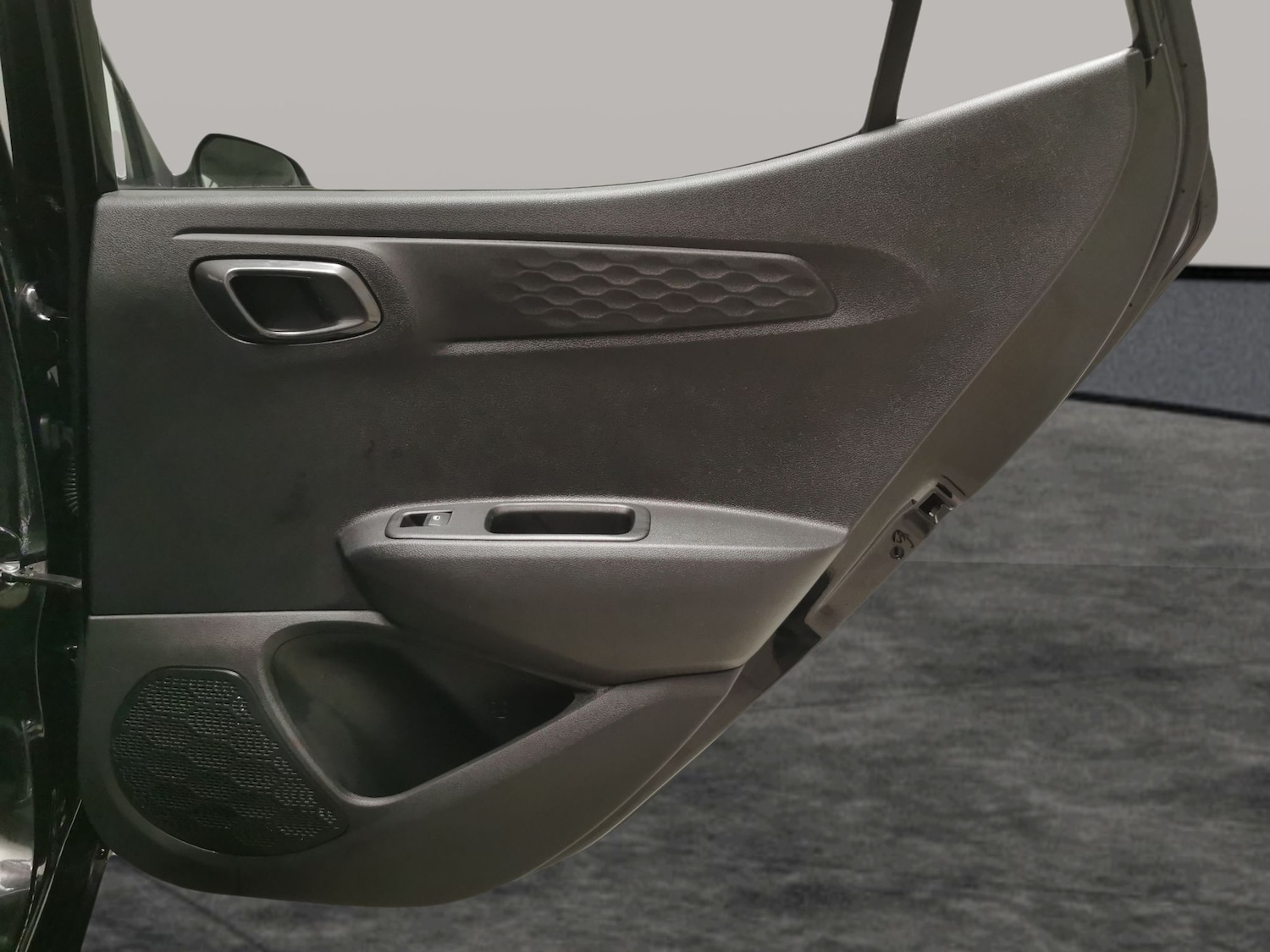 Used Hyundai i10 2023 for sale - 77083828: Photo 27