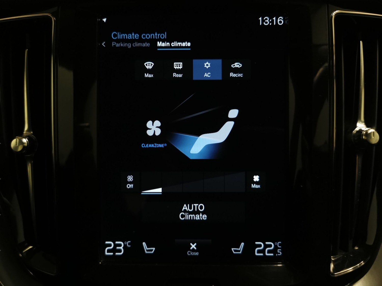 Used Volvo XC60 2018 for sale - 78180647: Photo 16