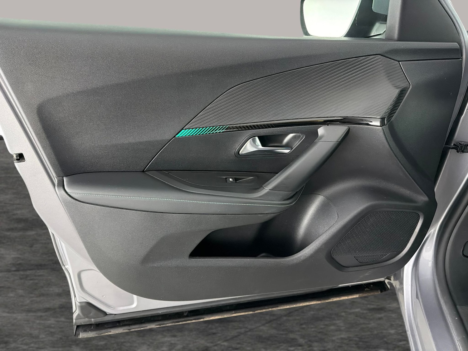 Used Peugeot E-2008 2021 for sale - 77116554: Photo 23