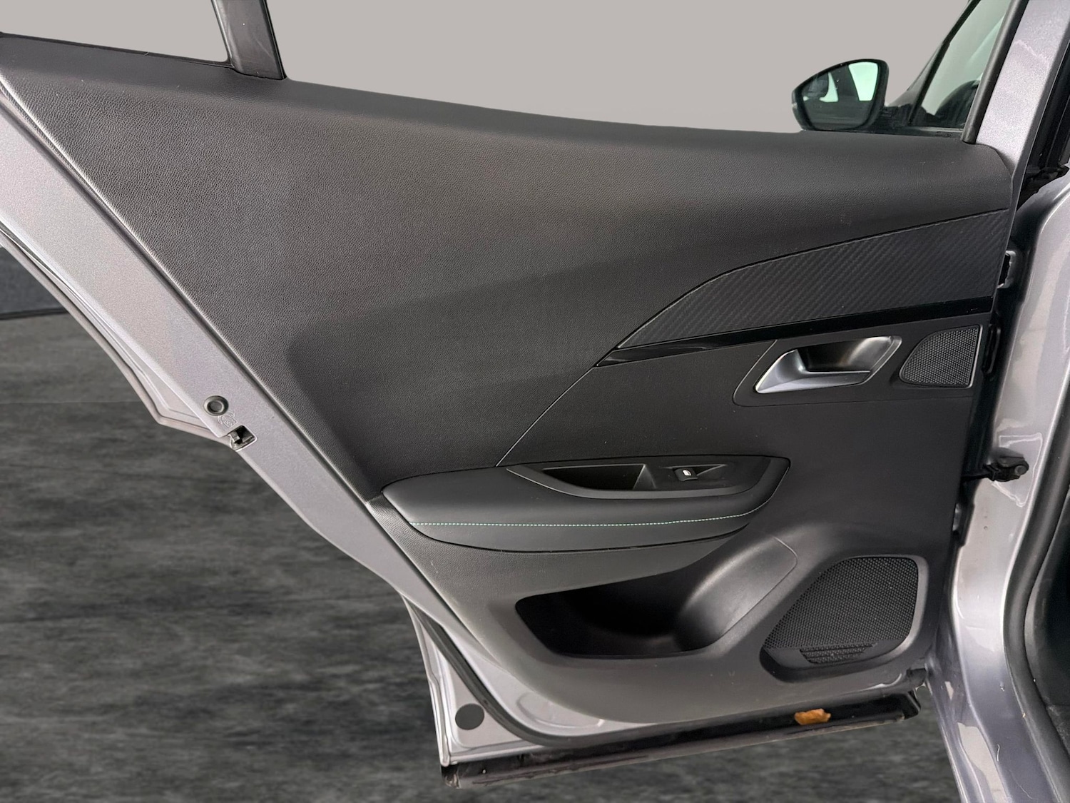 Used Peugeot E-2008 2021 for sale - 77116554: Photo 24