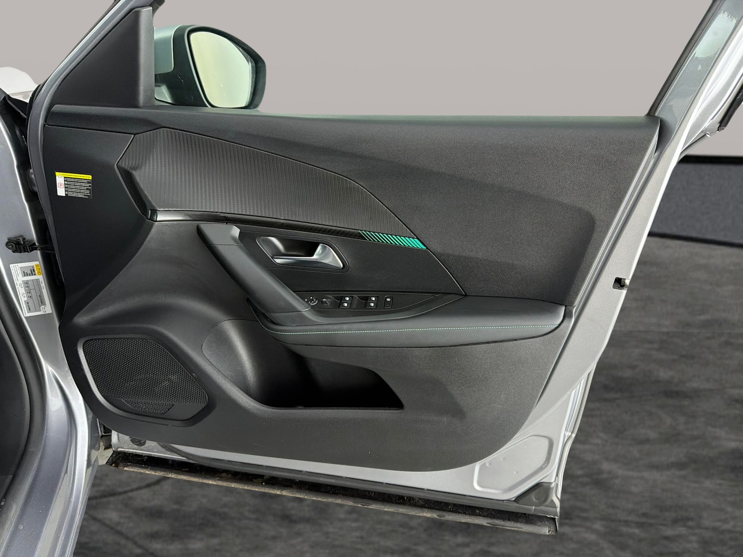 Used Peugeot E-2008 2021 for sale - 77116554: Photo 25