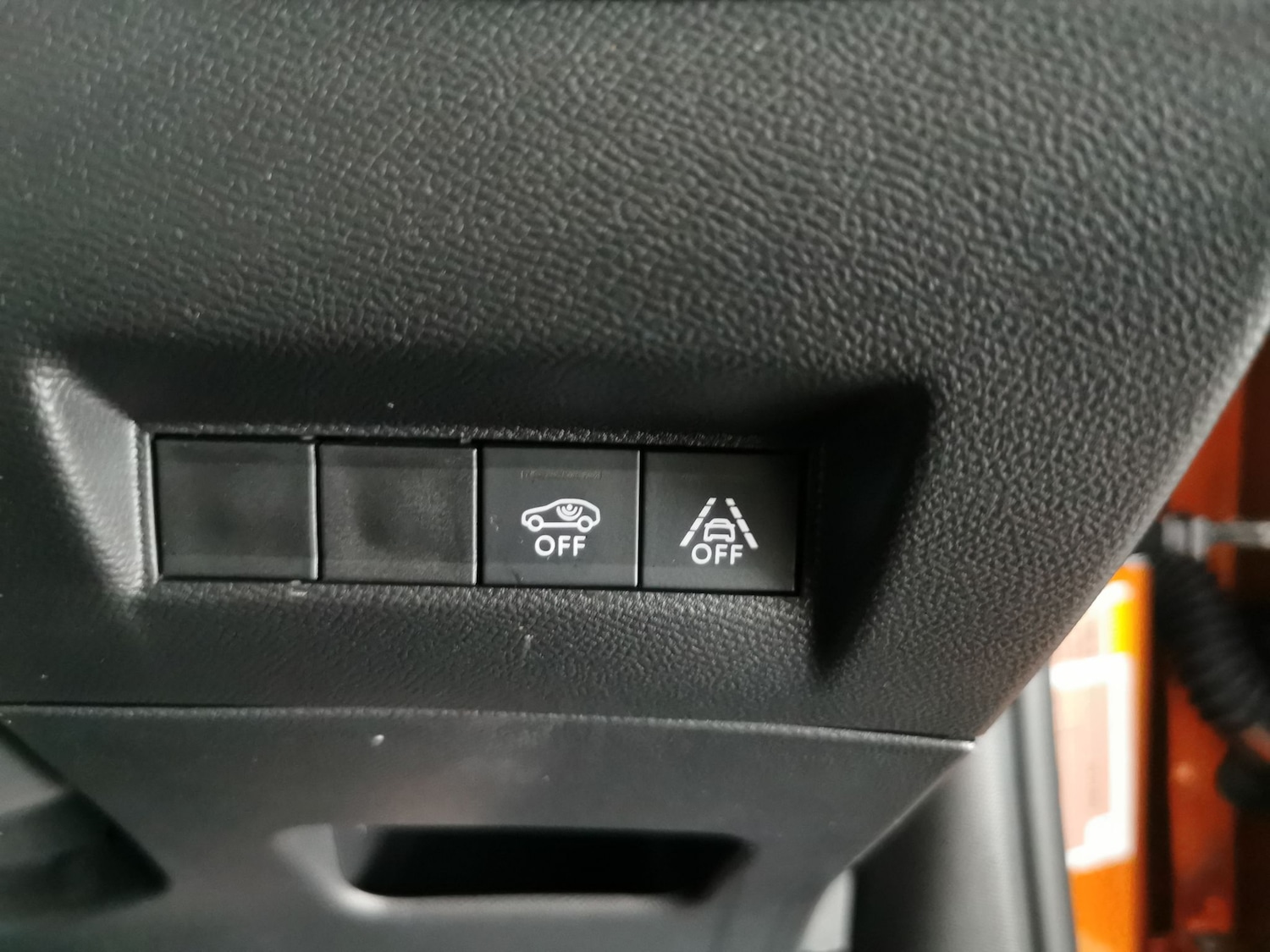 Used Peugeot E-2008 2023 for sale - 76594780: Photo 25