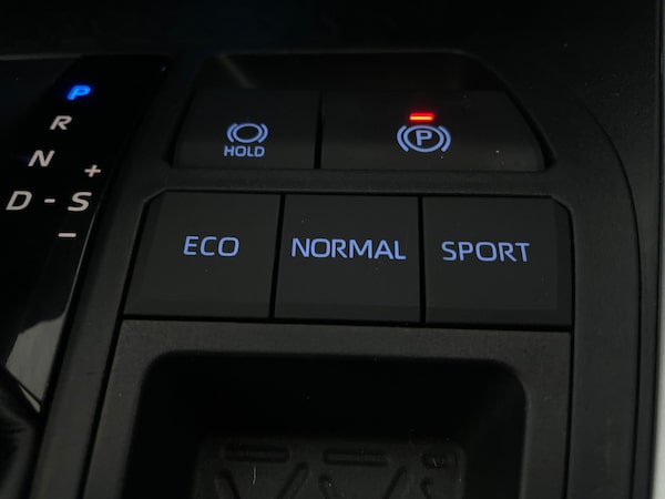 Used Toyota RAV4 2020 for sale - 76330914: Photo 25