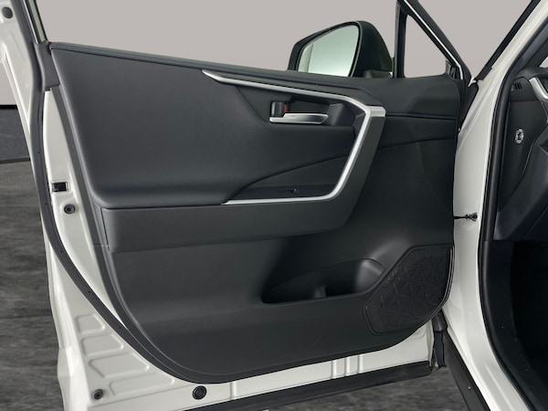 Used Toyota RAV4 2020 for sale - 76330914: Photo 40