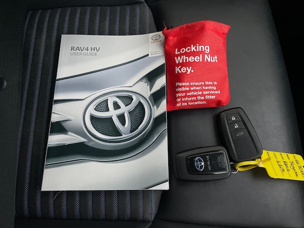 Used Toyota RAV4 2020 for sale - 76330914: Photo 46