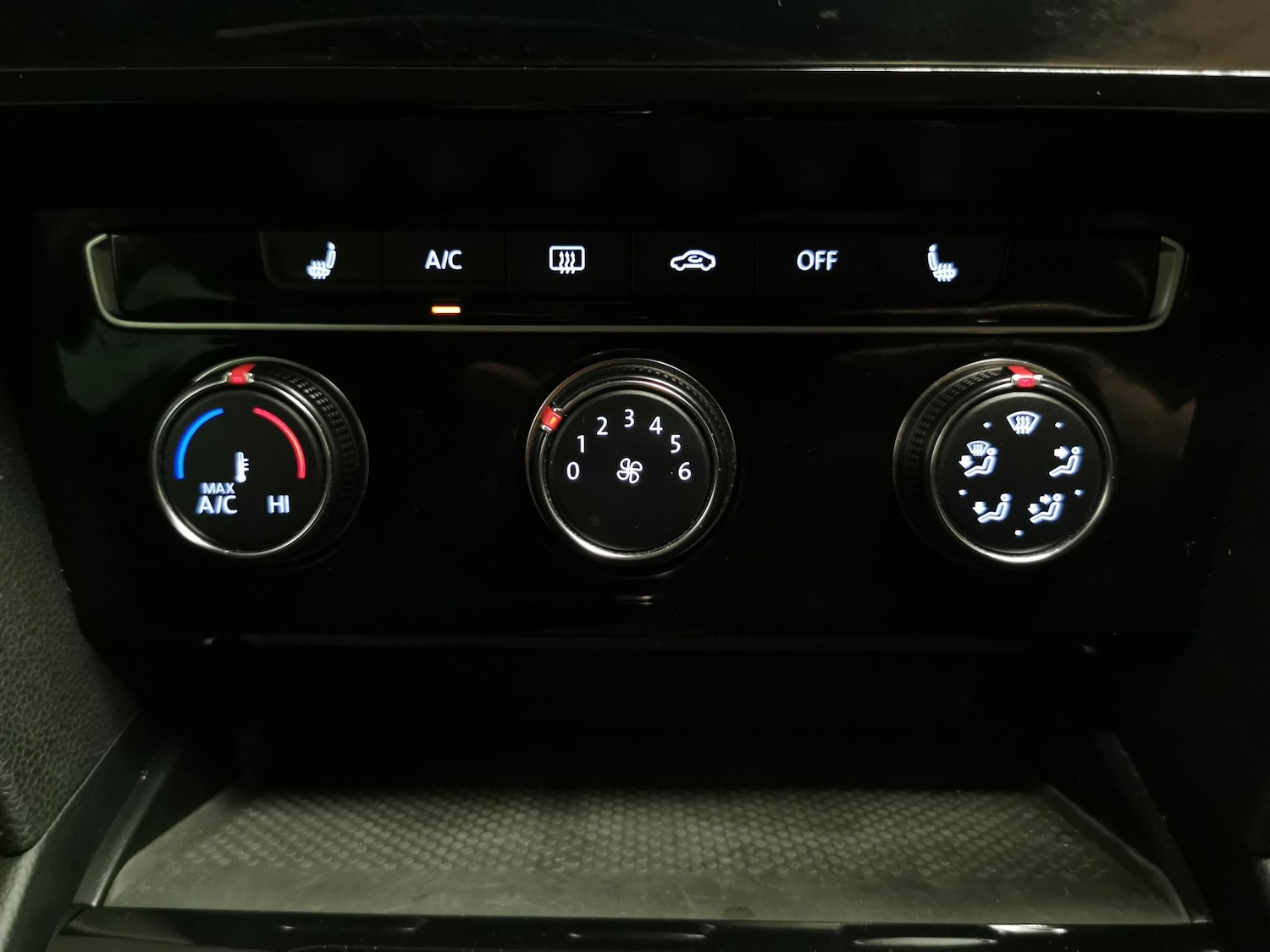 Used Volkswagen Passat 2023 for sale - 77810605: Photo 17