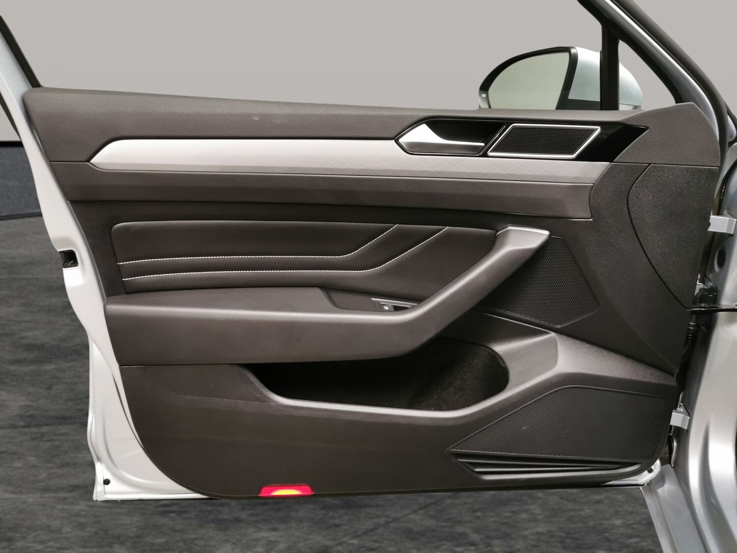 Used Volkswagen Passat 2023 for sale - 77810605: Photo 25