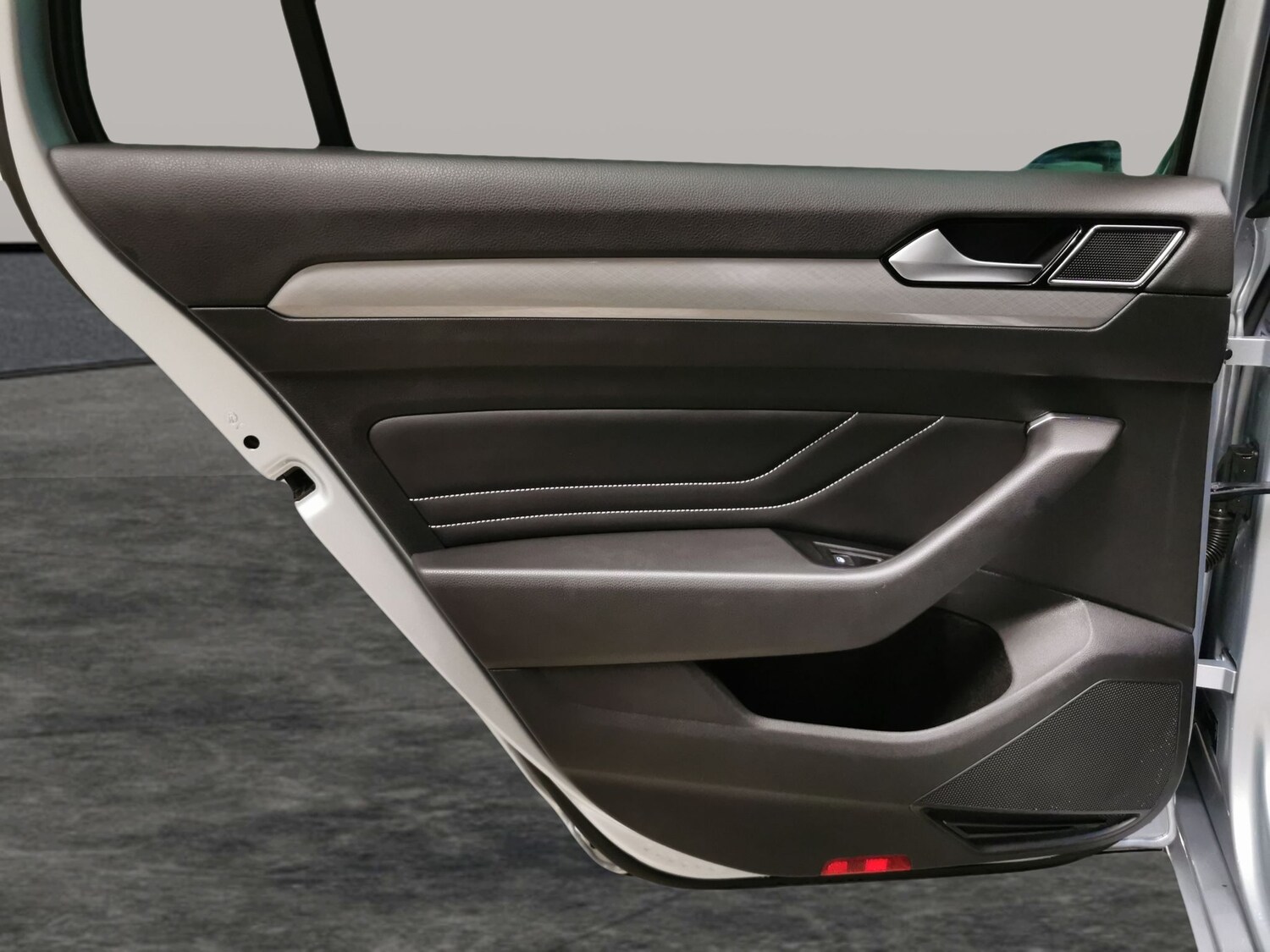 Used Volkswagen Passat 2023 for sale - 77810605: Photo 26