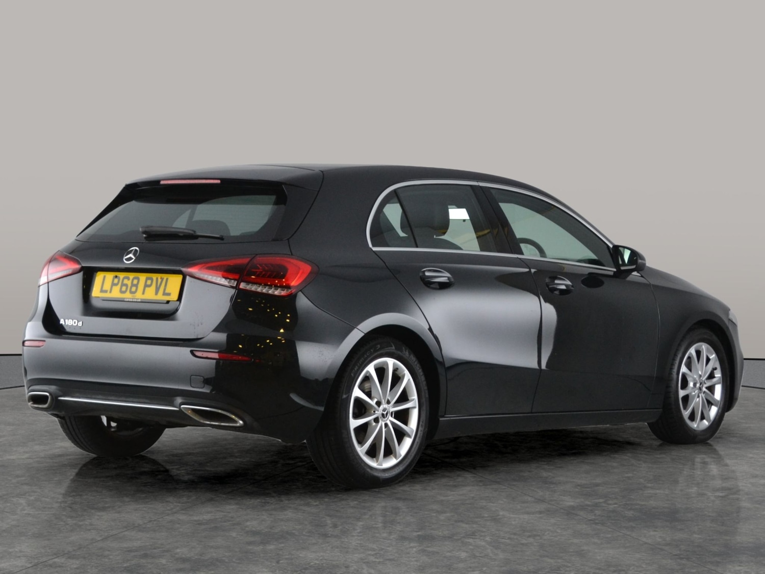 Used Mercedes-Benz A-Class 2018 for sale - 76403045: Photo 13