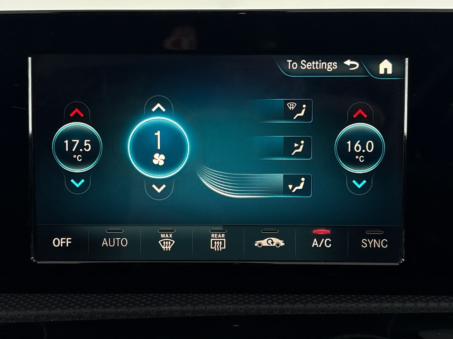 Used Mercedes-Benz A-Class 2018 for sale - 76403045: Photo 26