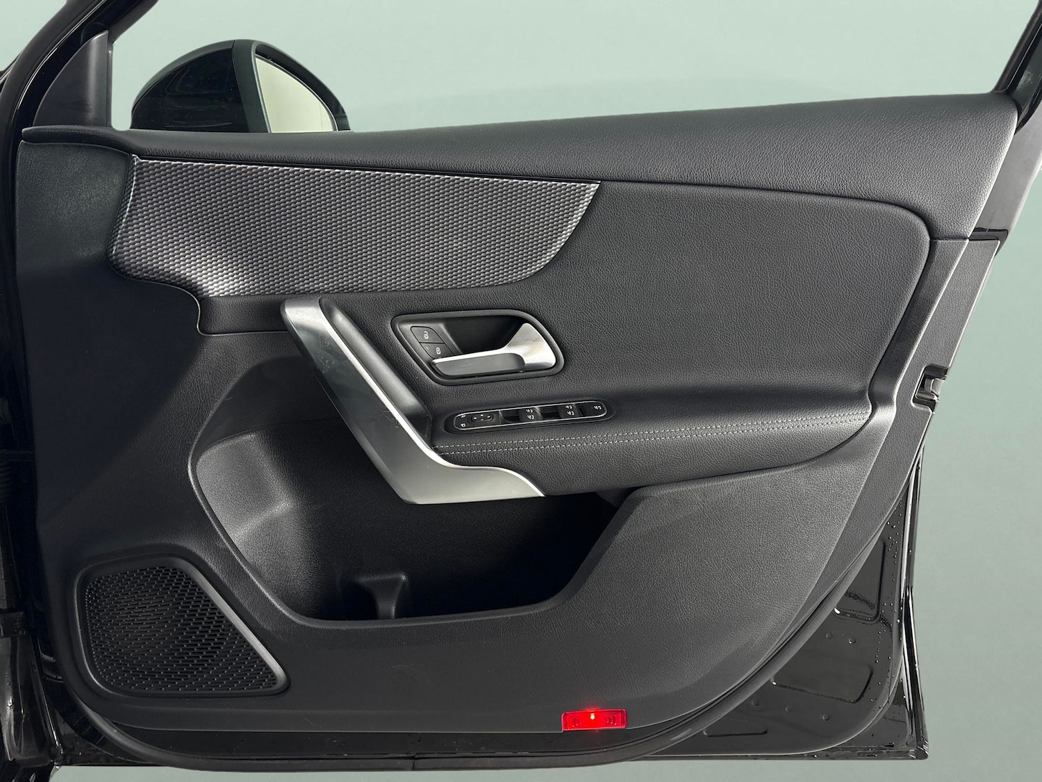 Used Mercedes-Benz A-Class 2018 for sale - 76403045: Photo 39