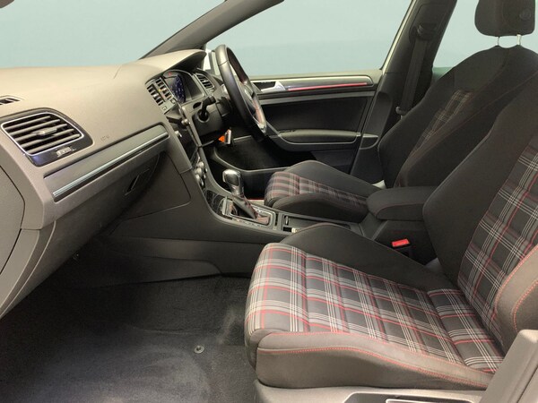 Used Volkswagen Golf 2018 for sale - 76318949: Photo 4