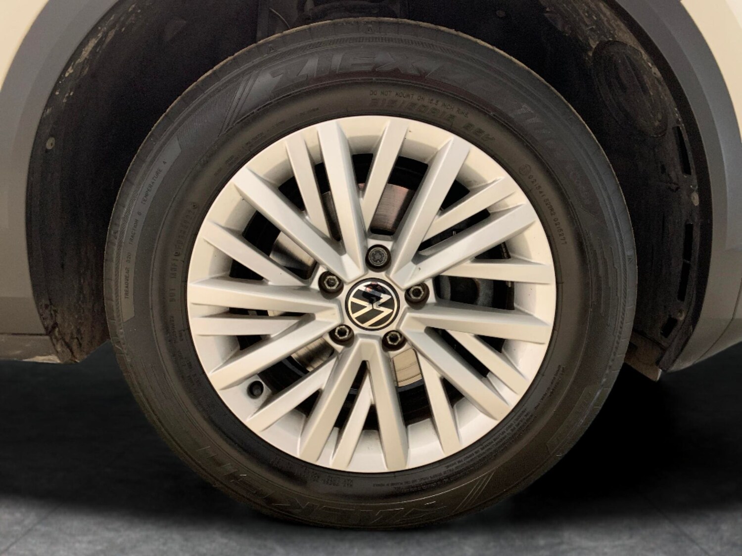 Used Volkswagen T-Roc 2023 for sale - 78178110: Photo 19