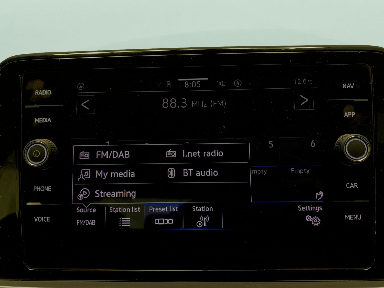 Used Volkswagen T-Roc 2023 for sale - 78178110: Photo 5