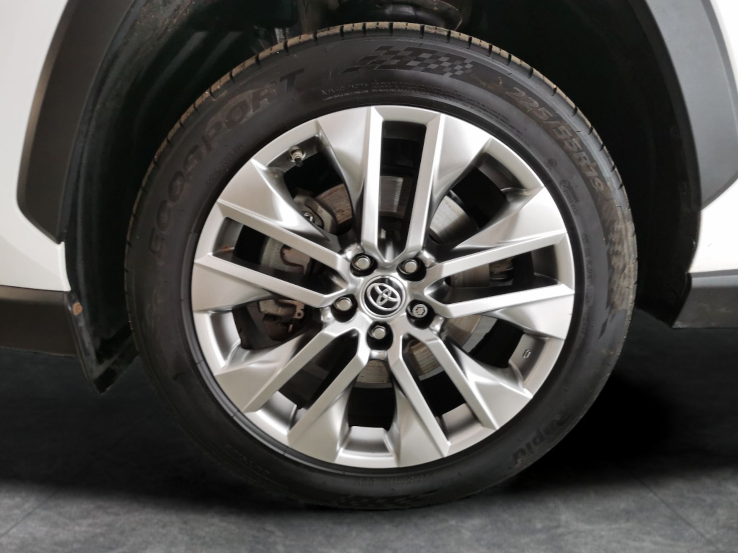 Used Toyota RAV4 2020 for sale - 76507969: Photo 31