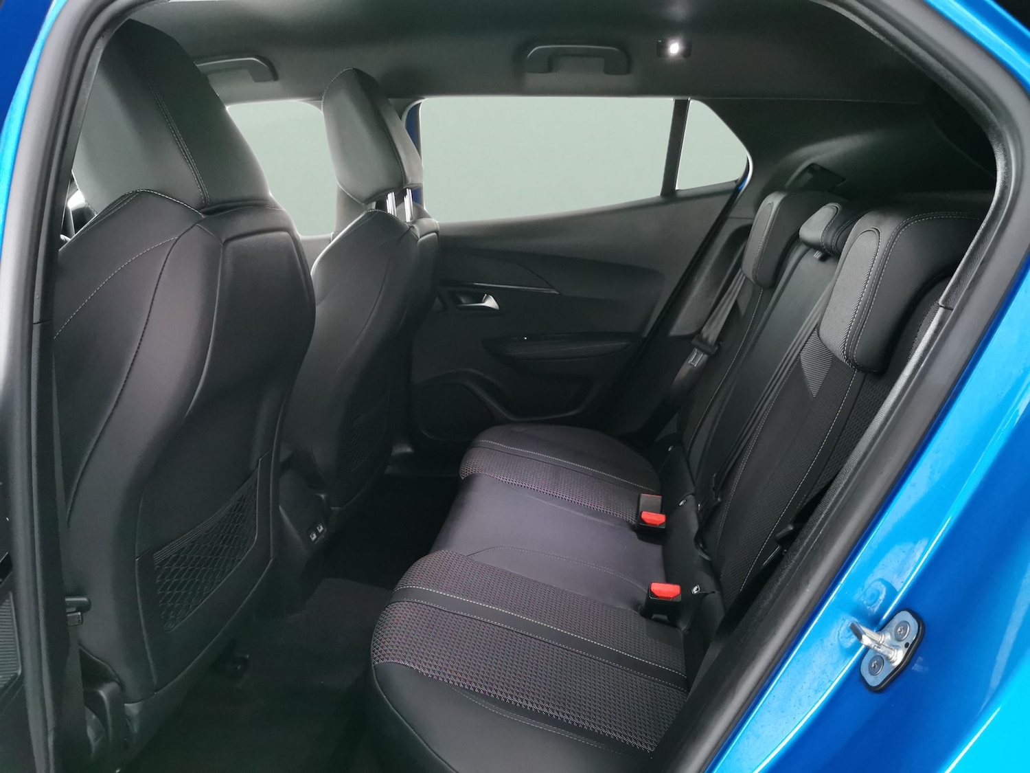 Used Peugeot 2008 2022 for sale - 77019329: Photo 28