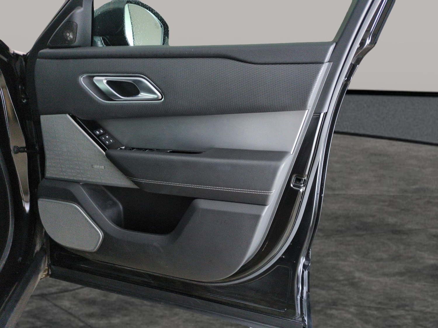 Used Land Rover Range Rover Velar 2021 for sale - 77730667: Photo 34