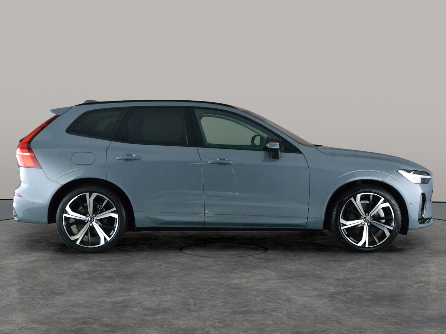 Used Volvo XC60 2022 for sale - 77296484: Photo 11