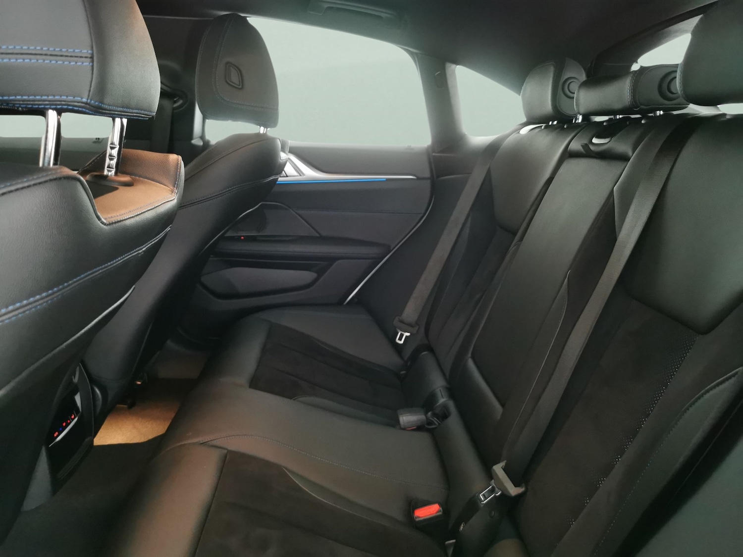 Used BMW i4 2022 for sale - 76475414: Photo 32