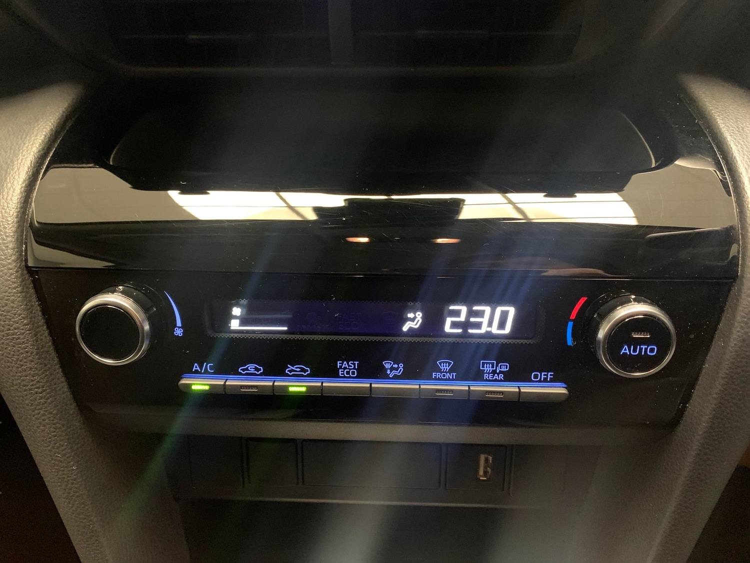 Used Toyota Yaris Cross 2024 for sale - 77475339: Photo 15