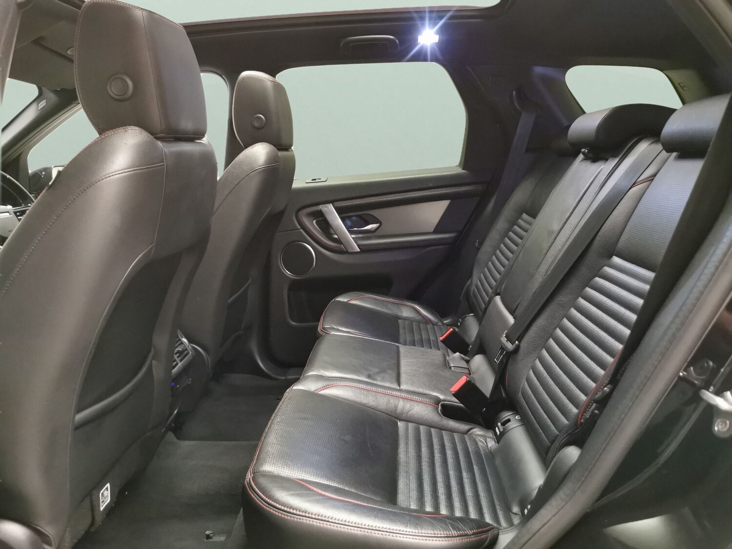 Used Land Rover Discovery Sport 2022 for sale - 78142084: Photo 26