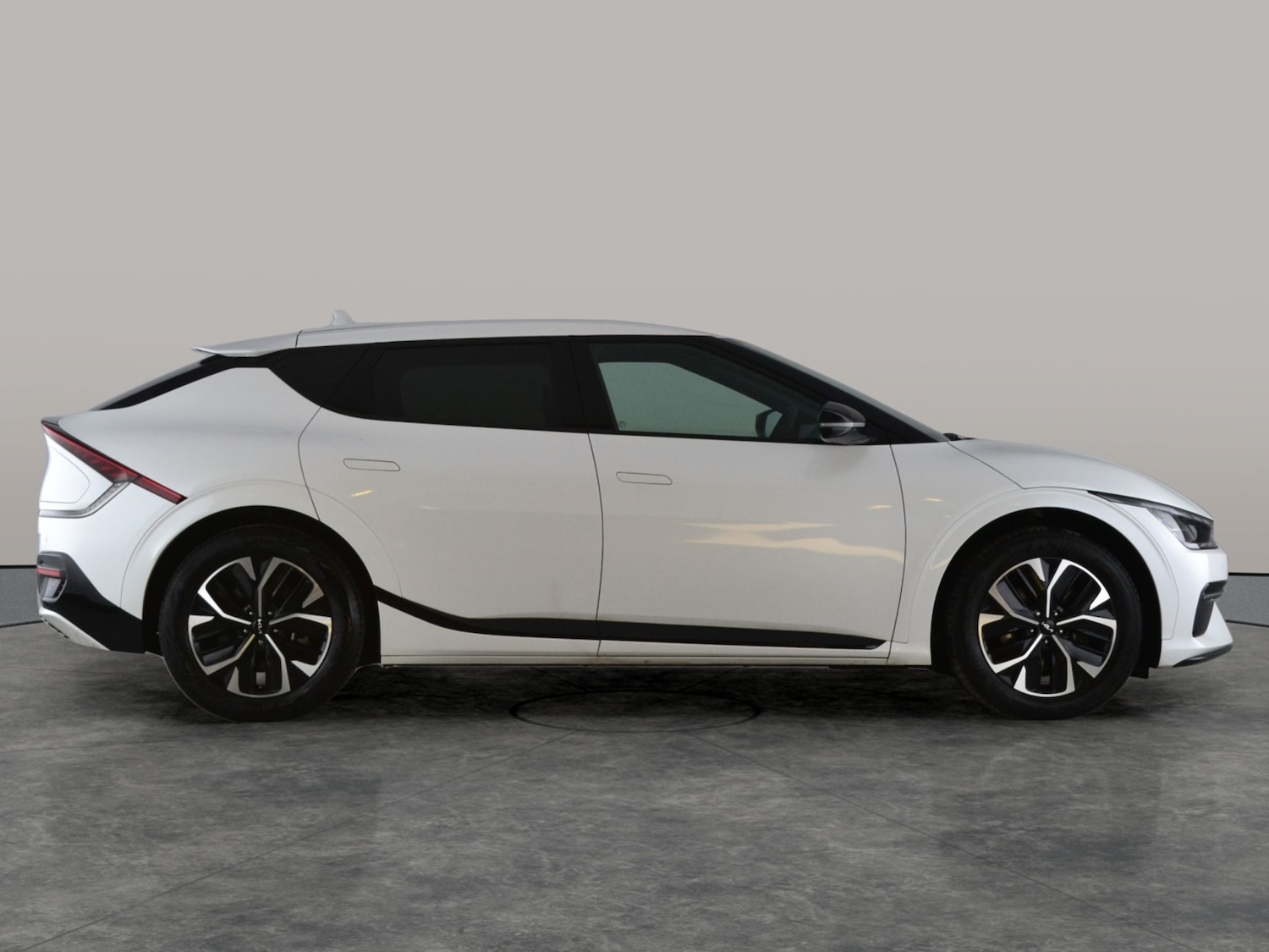 Used Kia EV6 2023 for sale - 77225517: Photo 11