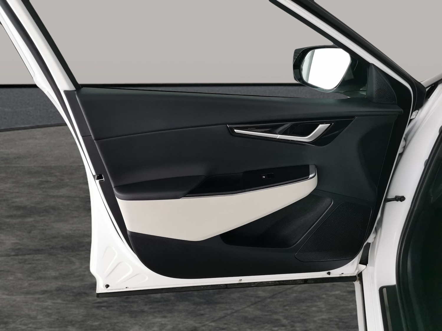 Used Kia EV6 2023 for sale - 77225517: Photo 29