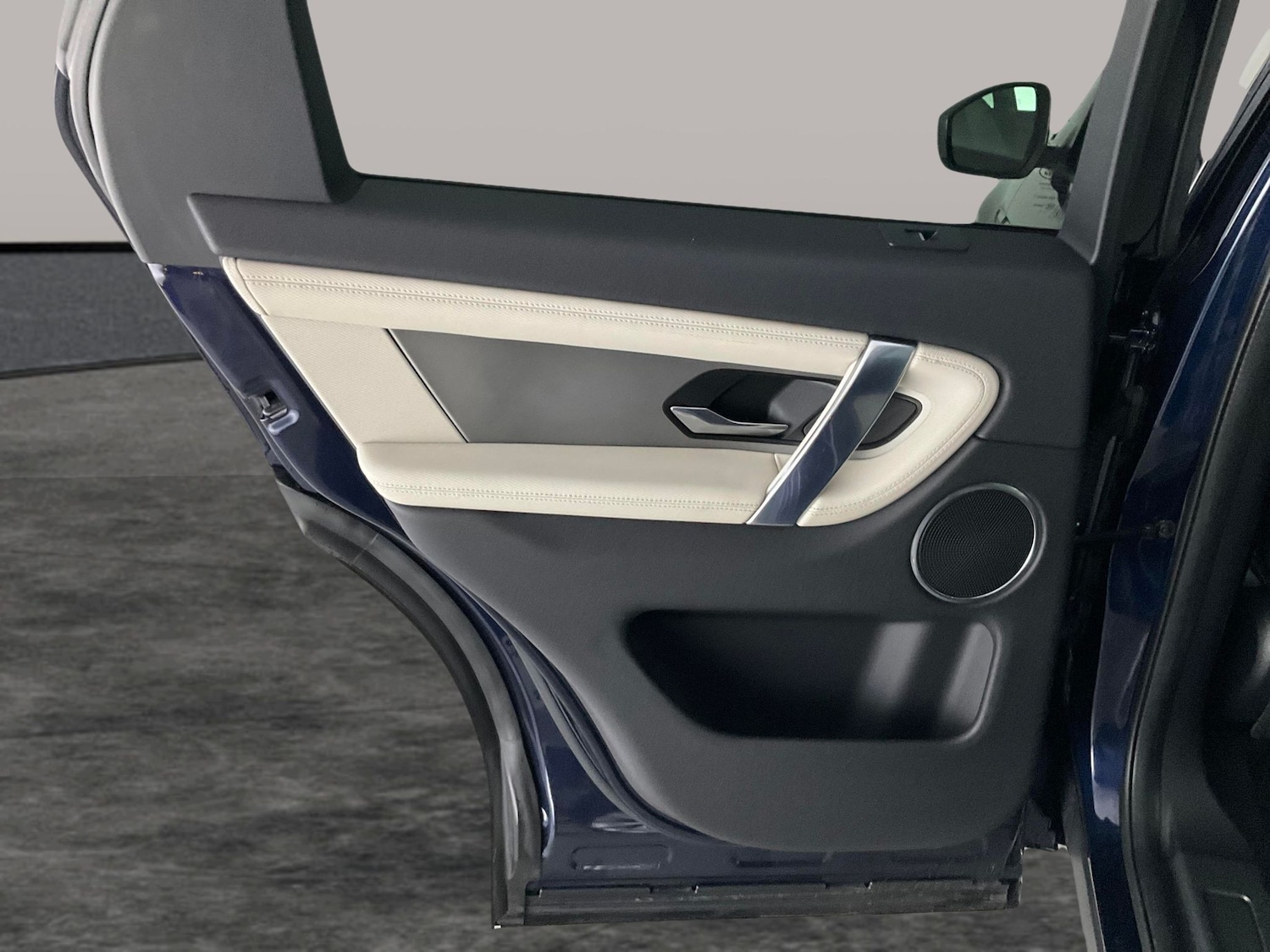 Used Land Rover Discovery Sport 2021 for sale - 76626273: Photo 31