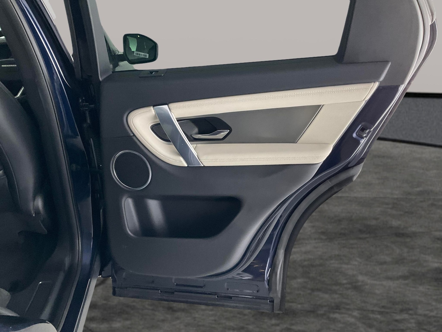 Used Land Rover Discovery Sport 2021 for sale - 76626273: Photo 33