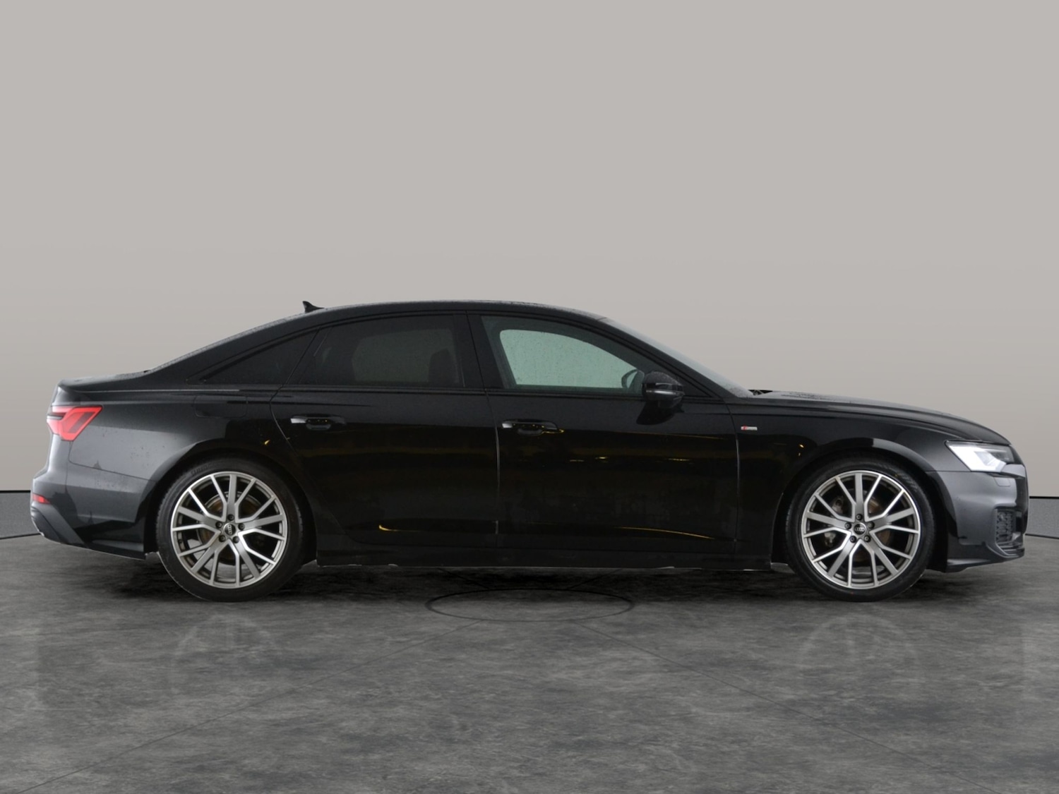 Used Audi A6 Saloon 2022 for sale - 77337335: Photo 11