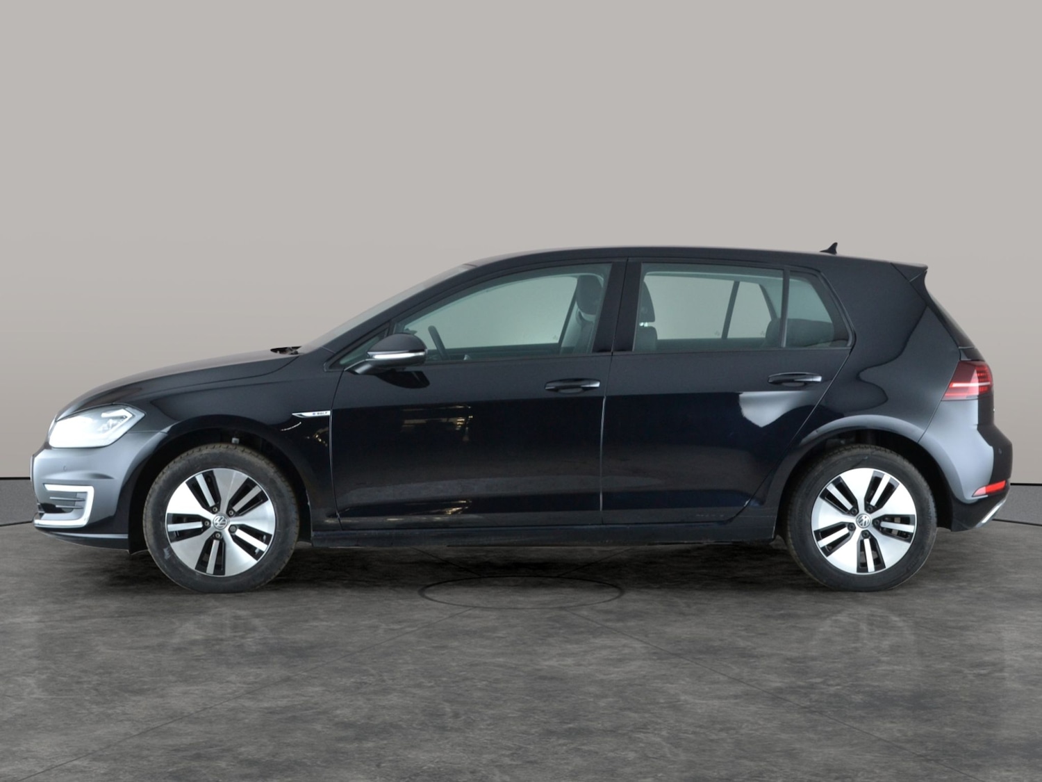 Used Volkswagen Golf 2020 for sale - 77052721: Photo 13