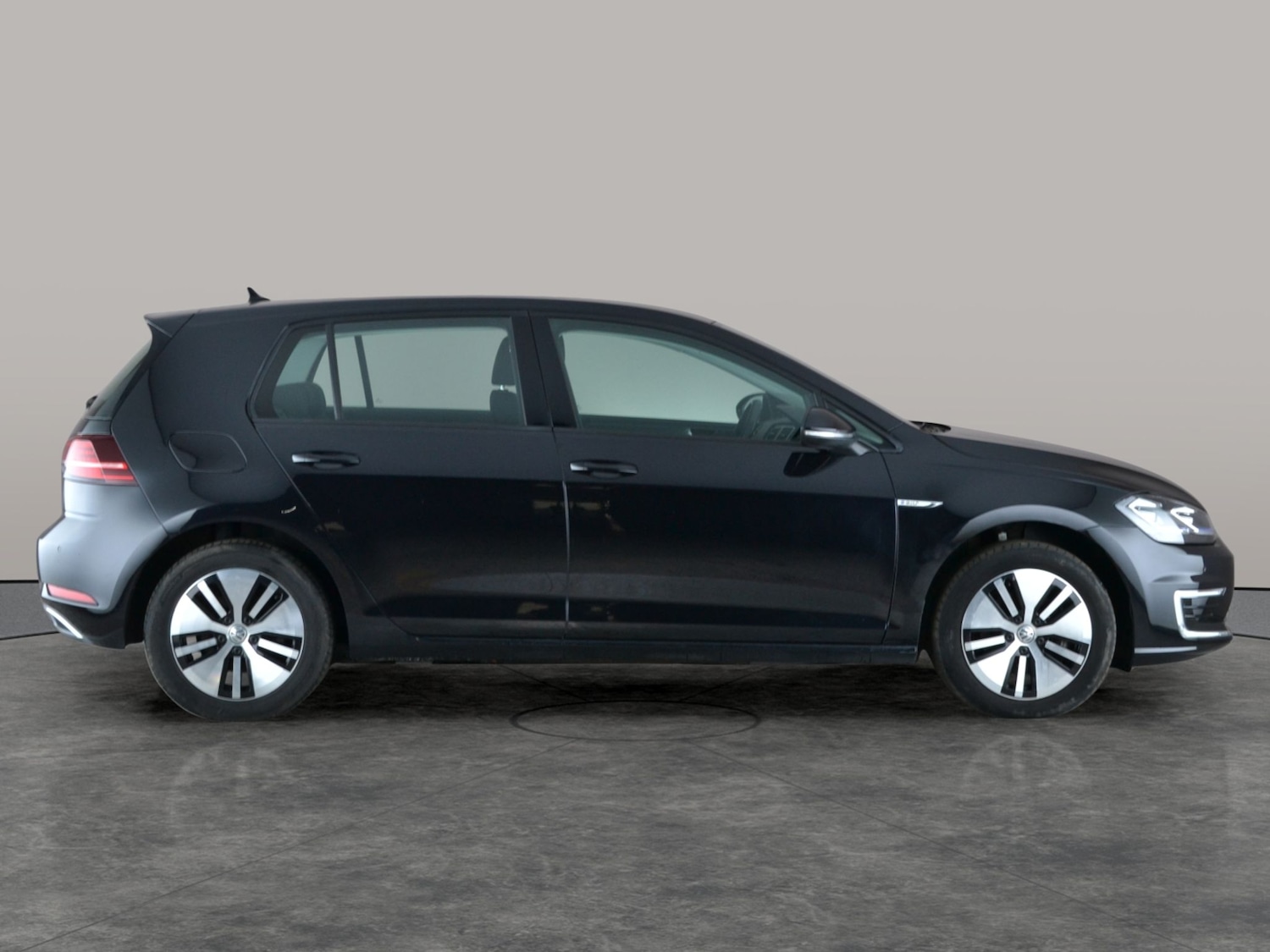 Used Volkswagen Golf 2020 for sale - 77052721: Photo 9