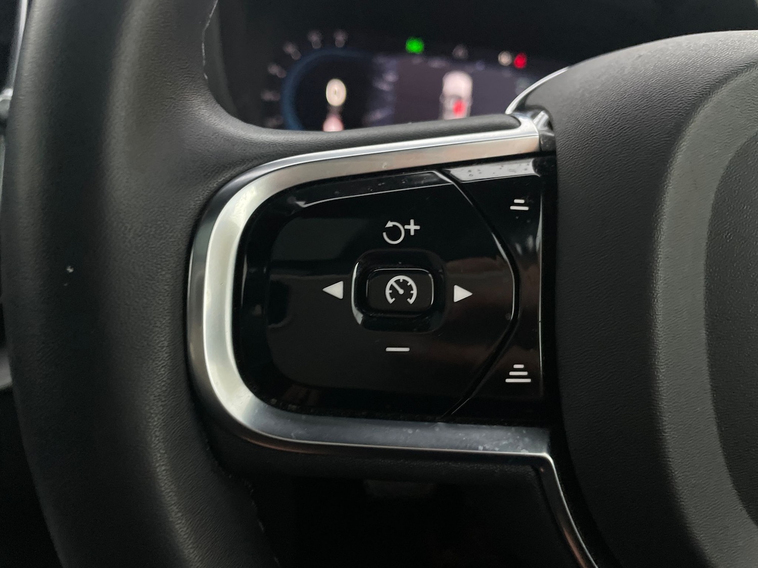 Used Volvo XC60 2021 for sale - 77167444: Photo 27