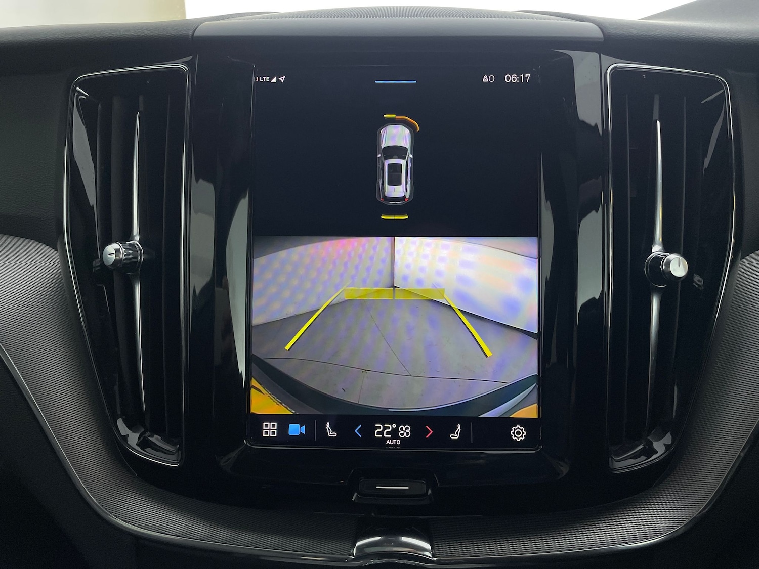 Used Volvo XC60 2021 for sale - 77167444: Photo 6