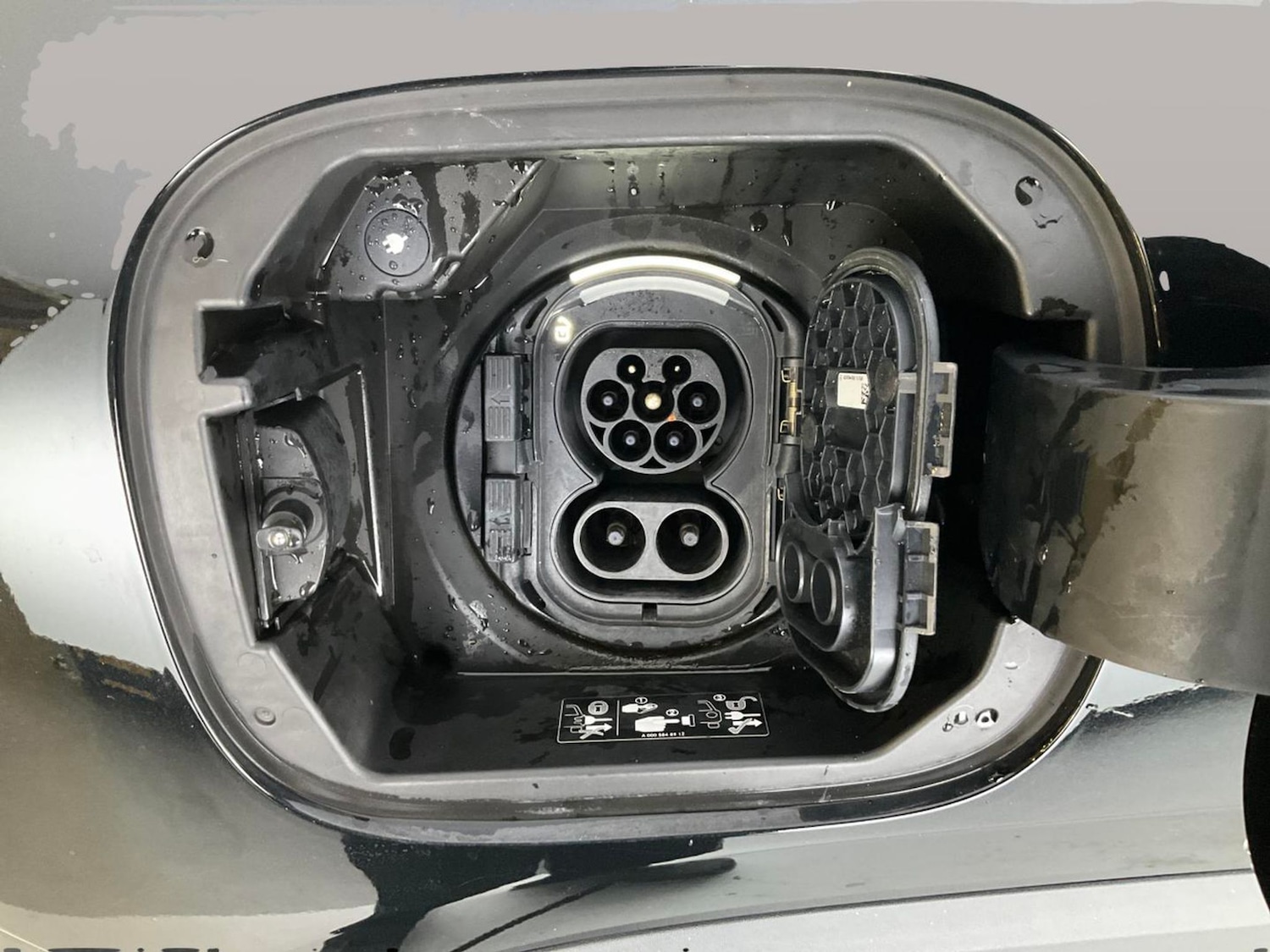 Used Mercedes-Benz EQA 2022 for sale - 76362418: Photo 43