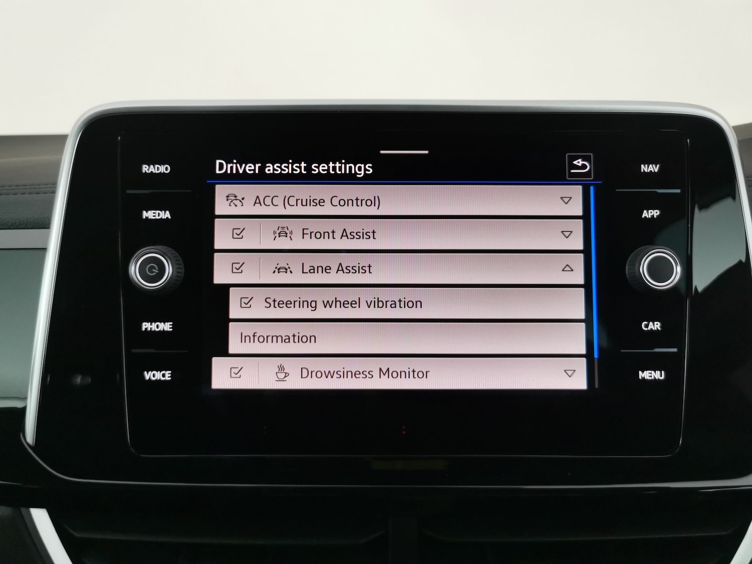 Used Volkswagen T-Roc 2025 for sale - 78082047: Photo 24