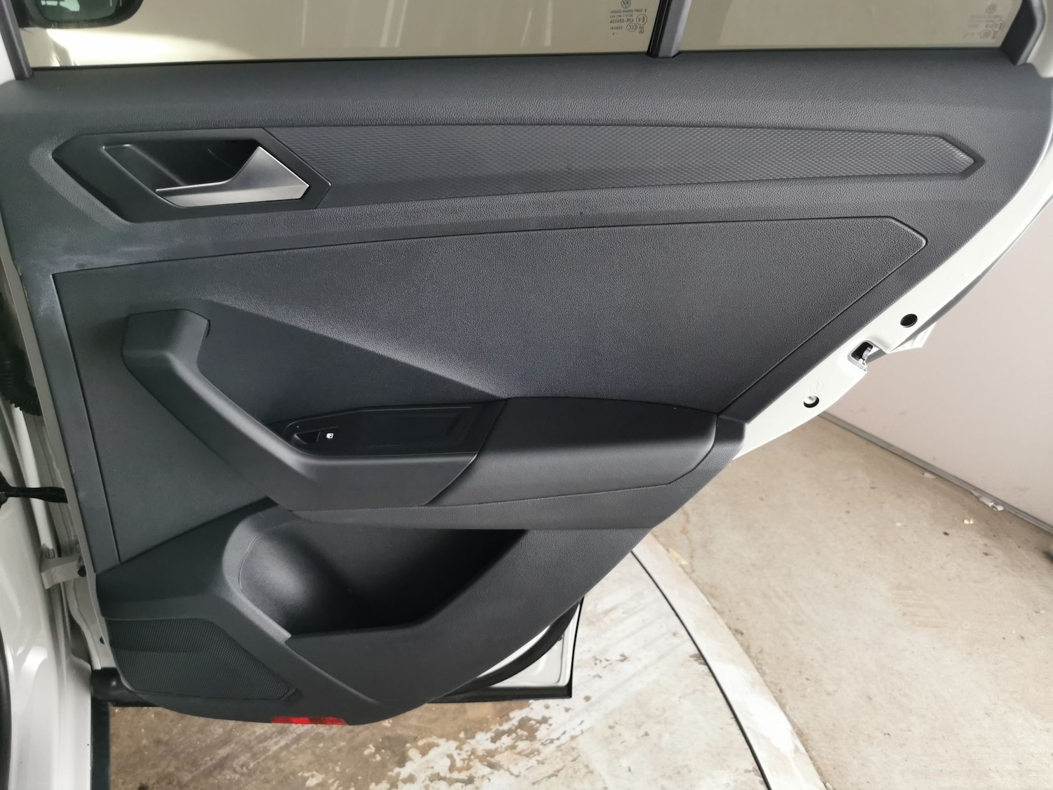 Used Volkswagen T-Roc 2025 for sale - 78082047: Photo 32