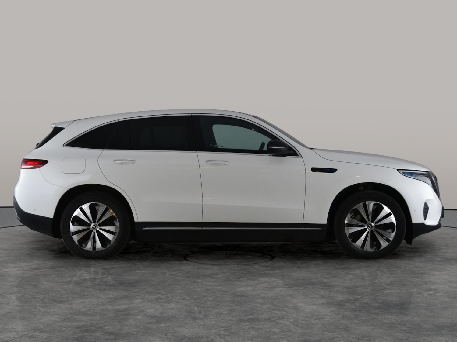 Used Mercedes-Benz EQC 2022 for sale - 78000995: Photo 12