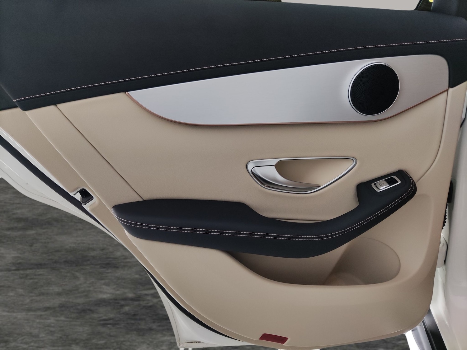 Used Mercedes-Benz EQC 2022 for sale - 78000995: Photo 28