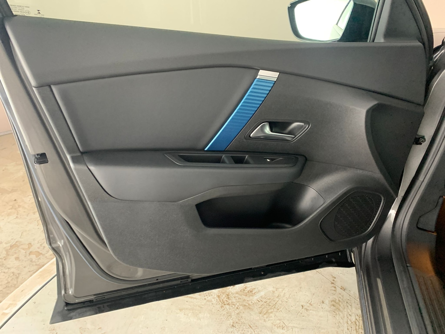 Used Citroen e-C4 2022 for sale - 76616082: Photo 23