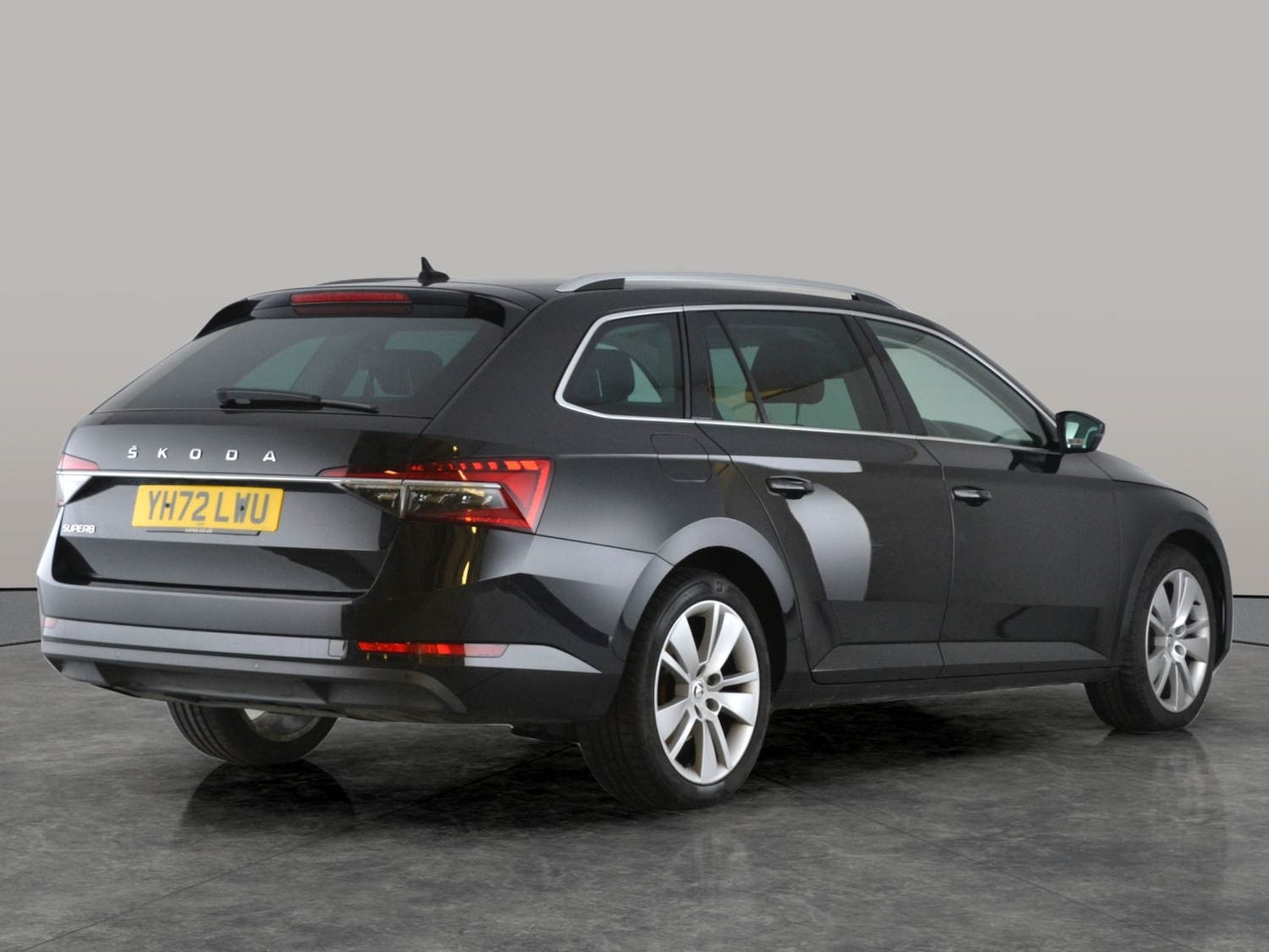 Used Skoda Superb 2022 for sale - 77160923: Photo 10