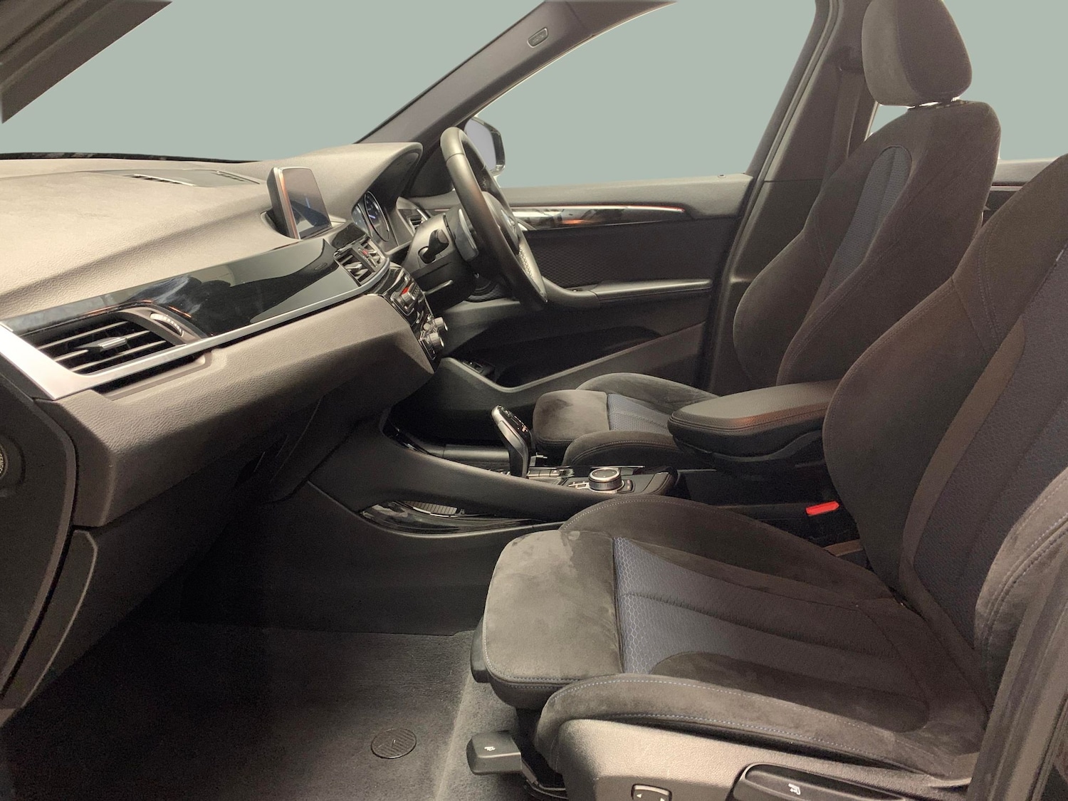 Used BMW X1 2018 for sale - 77635721: Photo 4