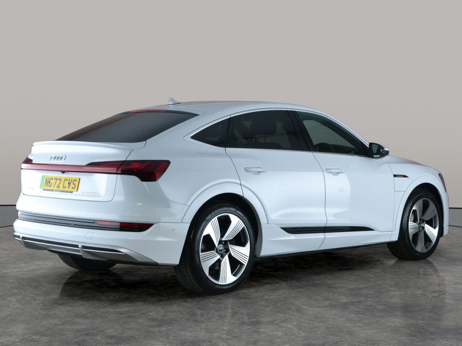 Used Audi e-tron 2023 for sale - 77517329: Photo 11