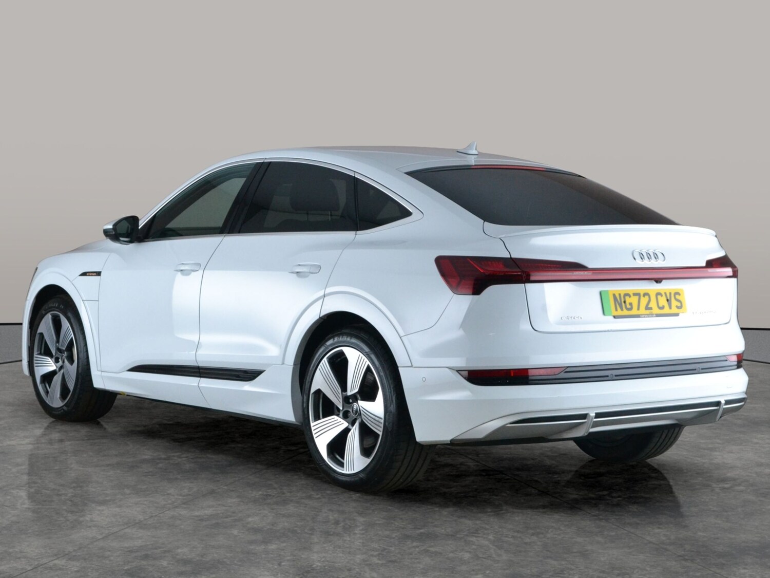 Used Audi e-tron 2023 for sale - 77517329: Photo 13