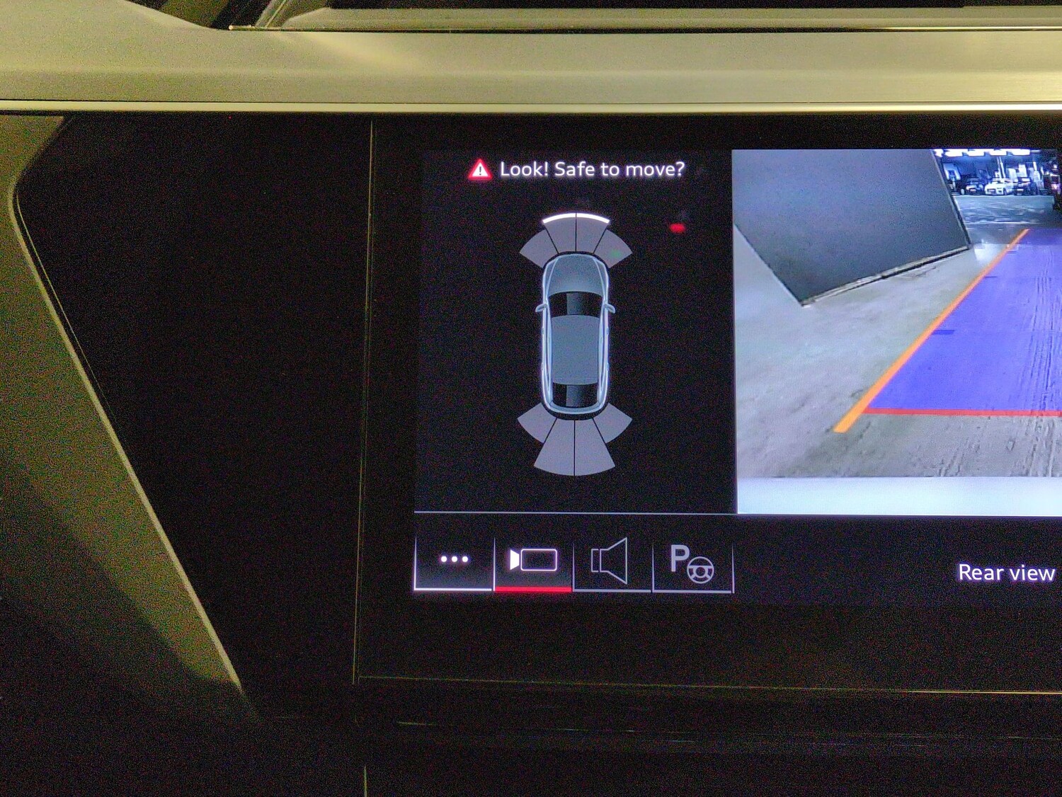 Used Audi e-tron 2023 for sale - 77517329: Photo 18